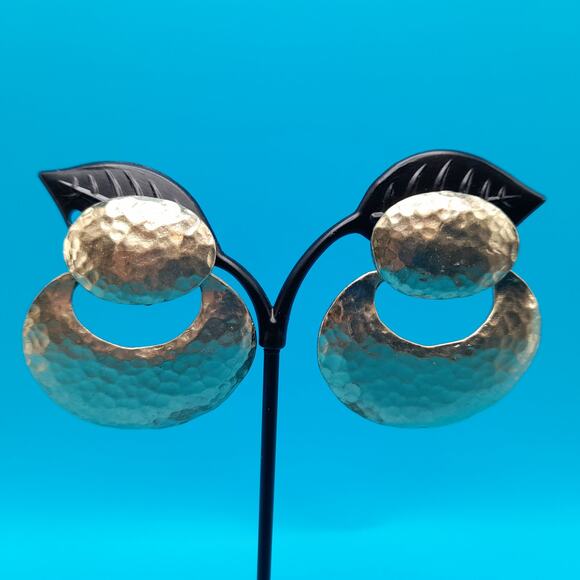 Vintage Hammered Gold Tone Clip Earrings, 1 1/2 In - Picture 1 of 9